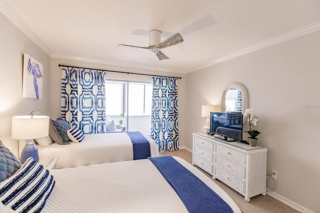 1055 W Peppertree Drive, Unit 206AA, Sarasota, FL 34242 Photo