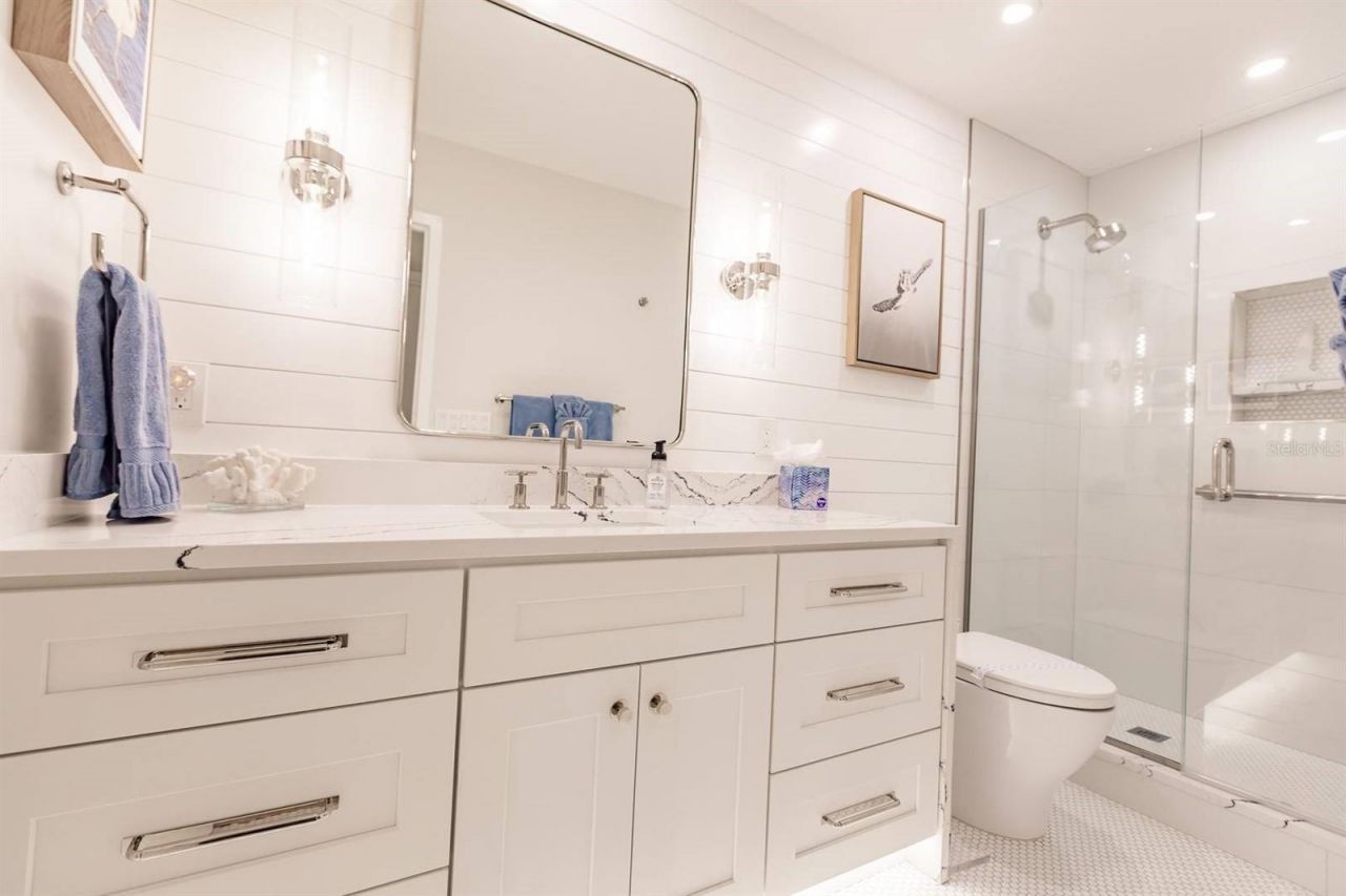 1055 W Peppertree Drive, Unit 206AA, Sarasota, FL 34242 Photo