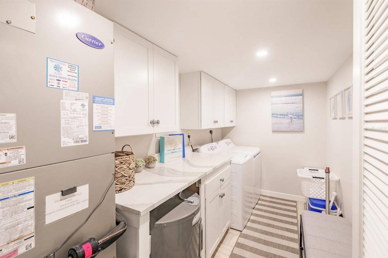 1055 W Peppertree Drive, Unit 206AA, Sarasota, FL 34242 Photo