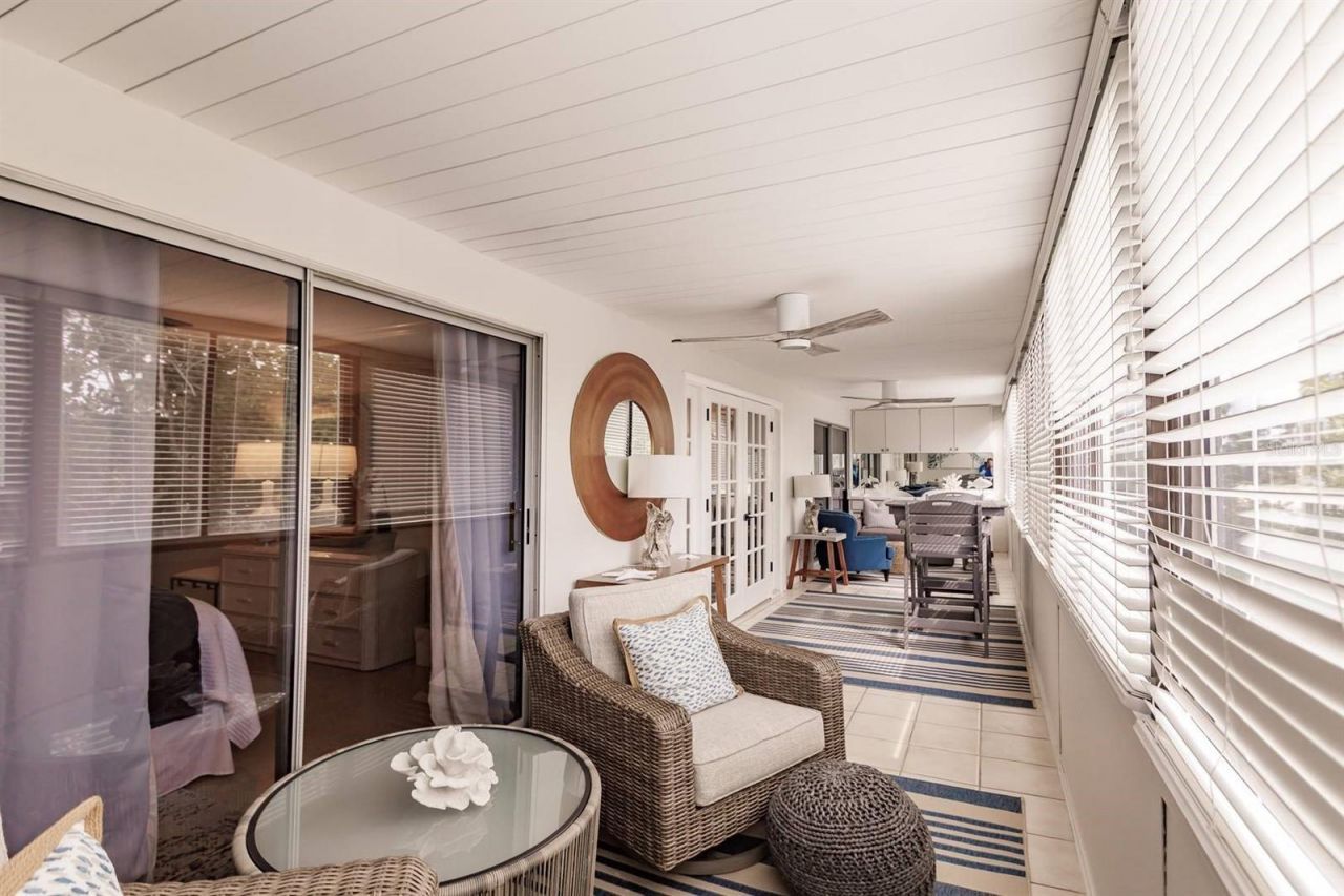 1055 W Peppertree Drive, Unit 206AA, Sarasota, FL 34242 Photo