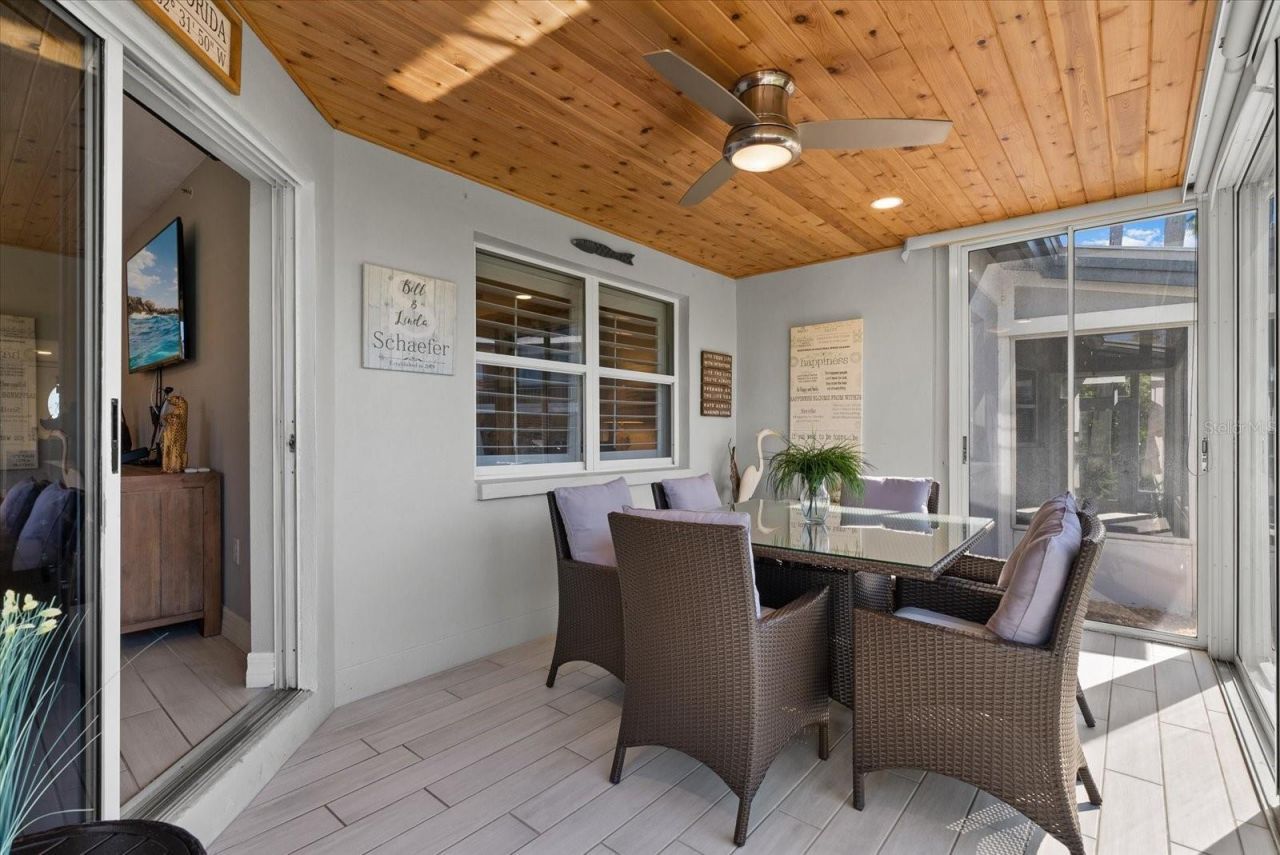 1313 Siesta Bayside Drive, Unit 1313D, Sarasota, FL 34242 Photo