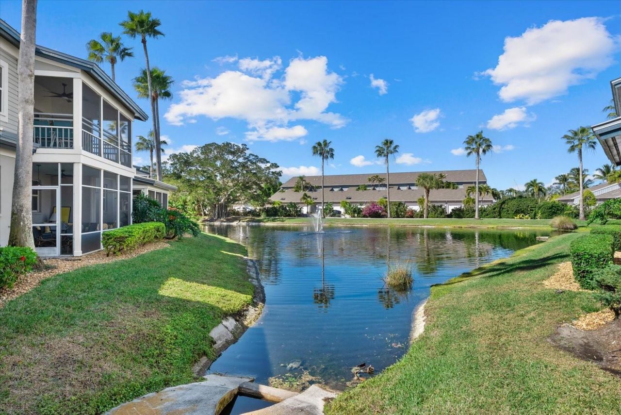 1313 Siesta Bayside Drive, Unit 1313D, Sarasota, FL 34242 Photo