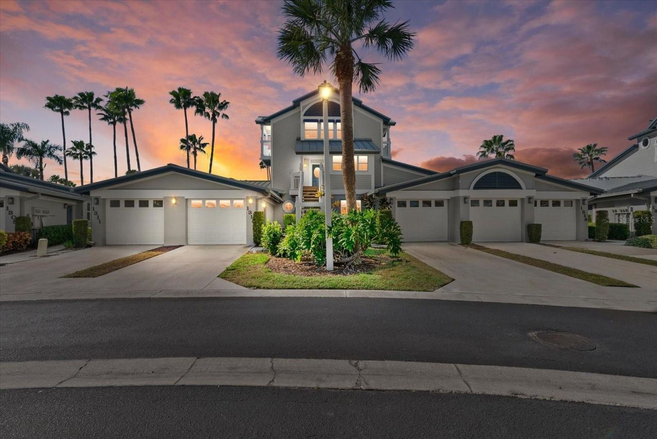 1313 Siesta Bayside Drive, Unit 1313D, Sarasota, FL 34242 Photo