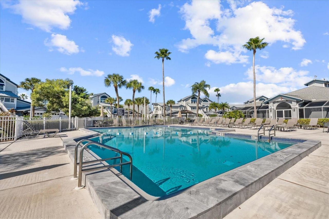 1313 Siesta Bayside Drive, Unit 1313D, Sarasota, FL 34242 Photo