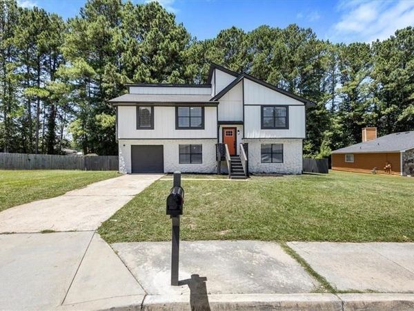 6685 Greenbower Lane, College Park, GA 30349