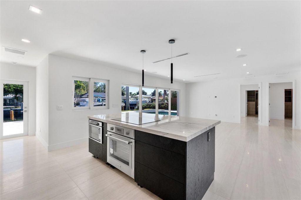 1240 NE 27th Way, Pompano Beach, FL 33062 Photo