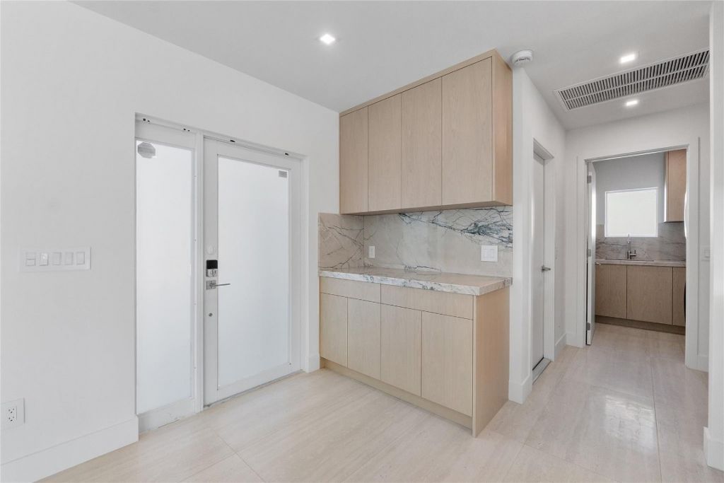 1240 NE 27th Way, Pompano Beach, FL 33062 Photo