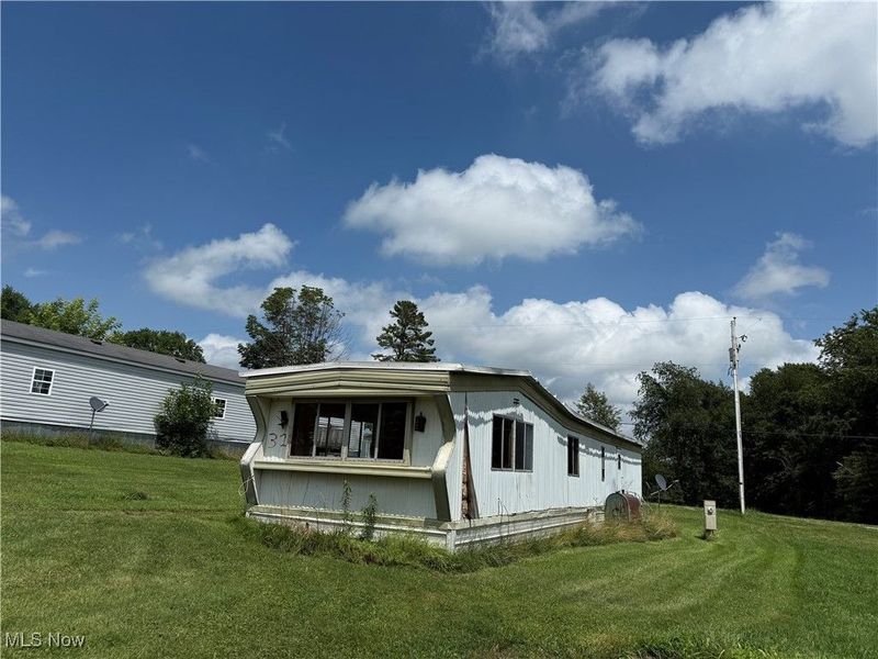 201 Pear Street, Unit LOT 31, Bethesda, OH 43719 Photo 6