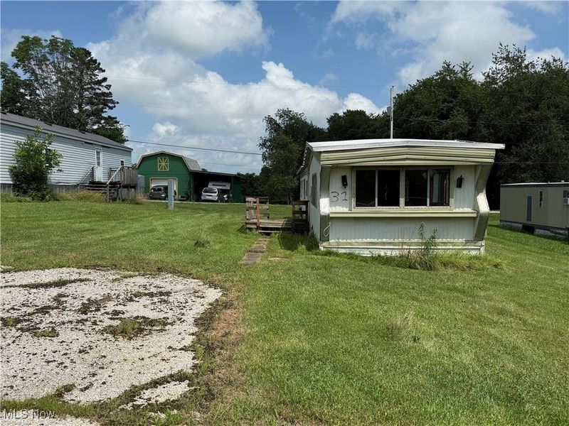 201 Pear Street, Unit LOT 31, Bethesda, OH 43719 Photo 7