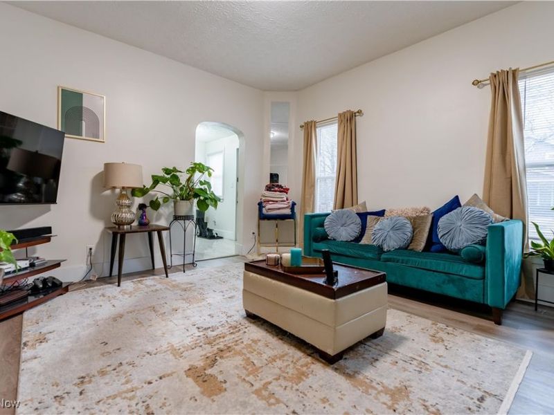 416 Bacon Avenue, Akron, OH 44320 Photo 9