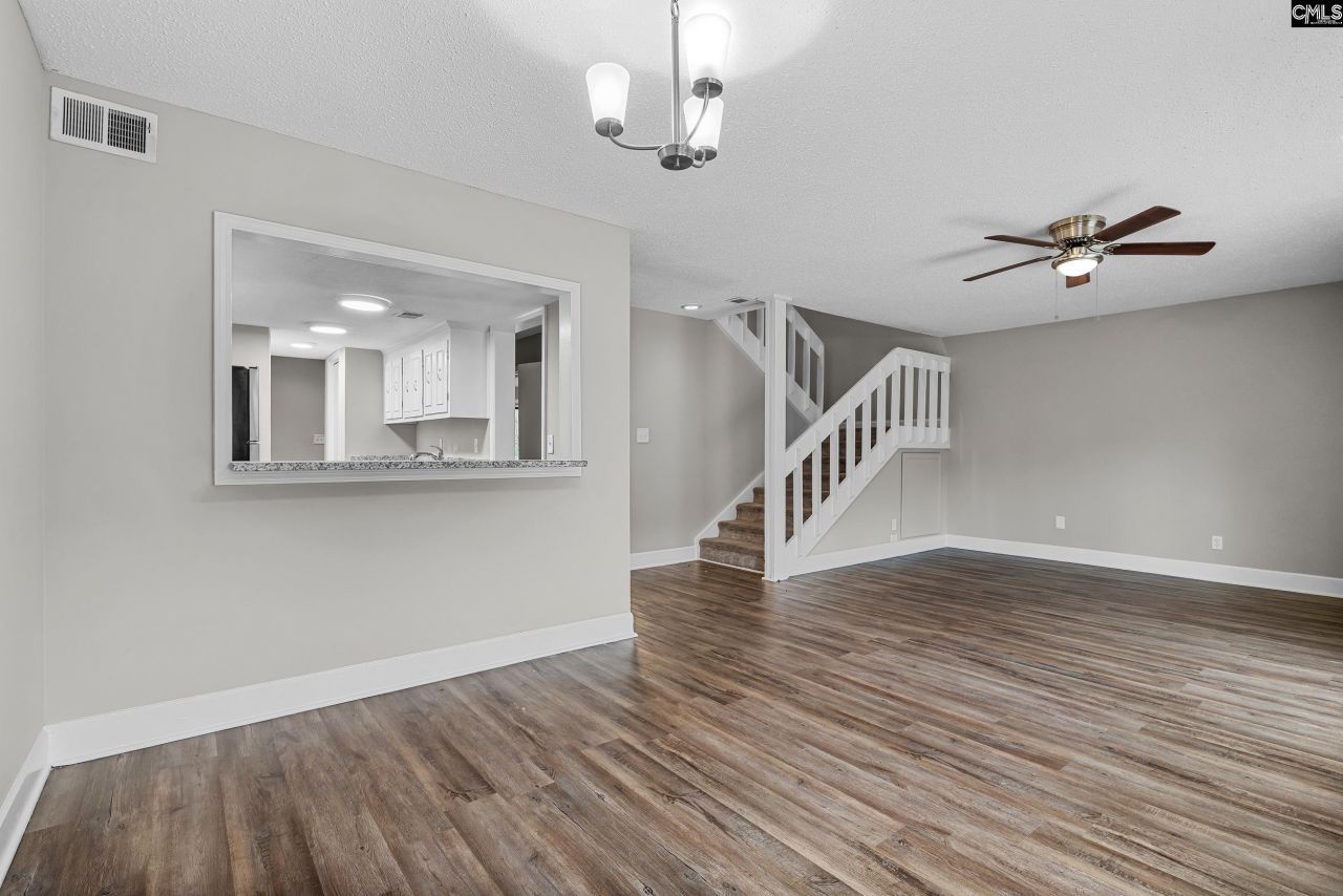 170 Lionsgate Drive  Photo 8