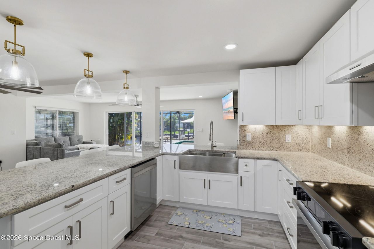 1636 SE 39th Street, Cape Coral, FL 33904 Photo