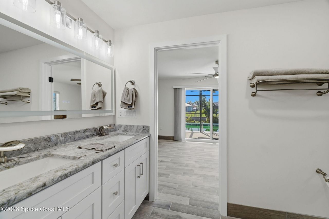 1636 SE 39th Street, Cape Coral, FL 33904 Photo