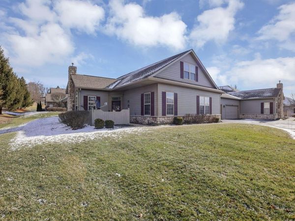 2135 William T Circle, Lancaster, OH 43130