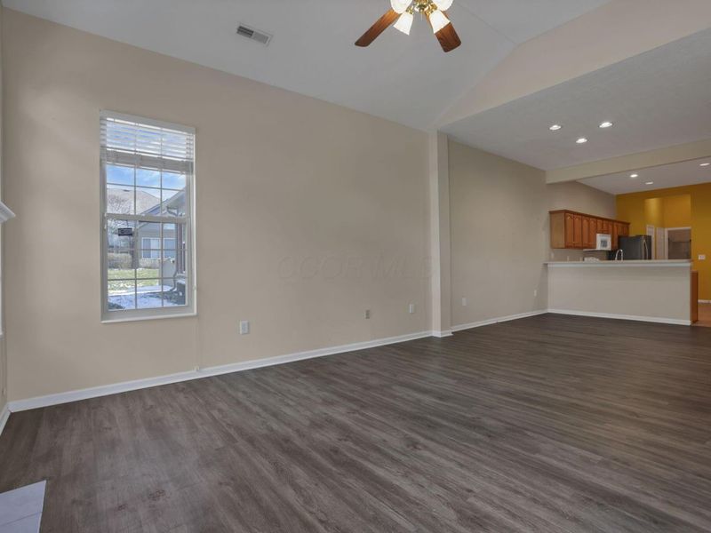 2135 William T Circle, Lancaster, OH 43130 Photo 2