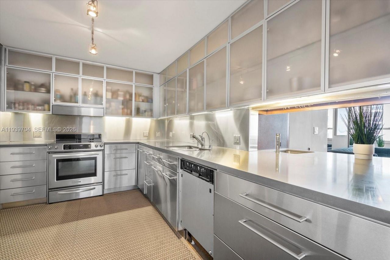 11 Island Ave, Unit 2107, Miami Beach, FL 33139 Photo