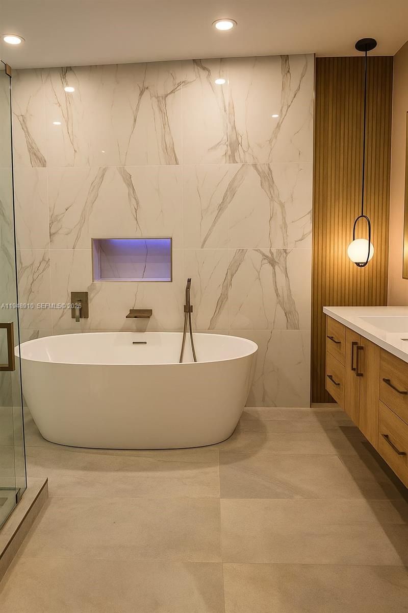 1201 Diplomat Pkwy, Hollywood, FL 33019 Photo