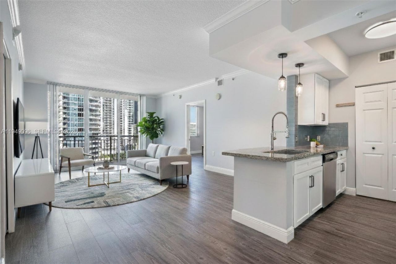 2000 N Bayshore Dr, Unit 1105, Miami, FL 33137 Photo