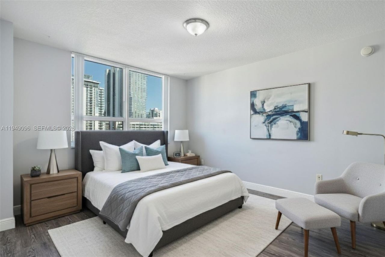 2000 N Bayshore Dr, Unit 1105, Miami, FL 33137 Photo