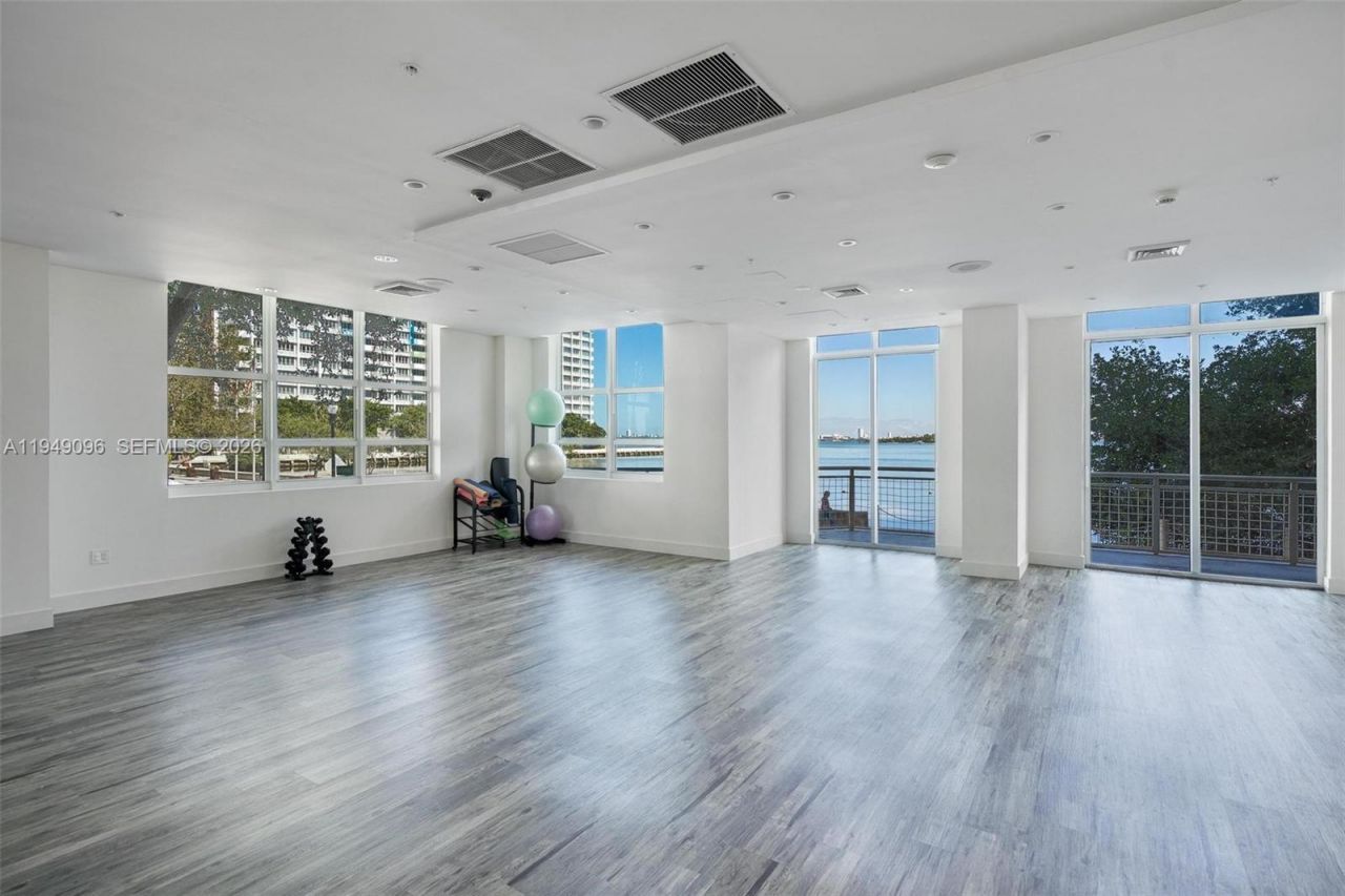 2000 N Bayshore Dr, Unit 1105, Miami, FL 33137 Photo