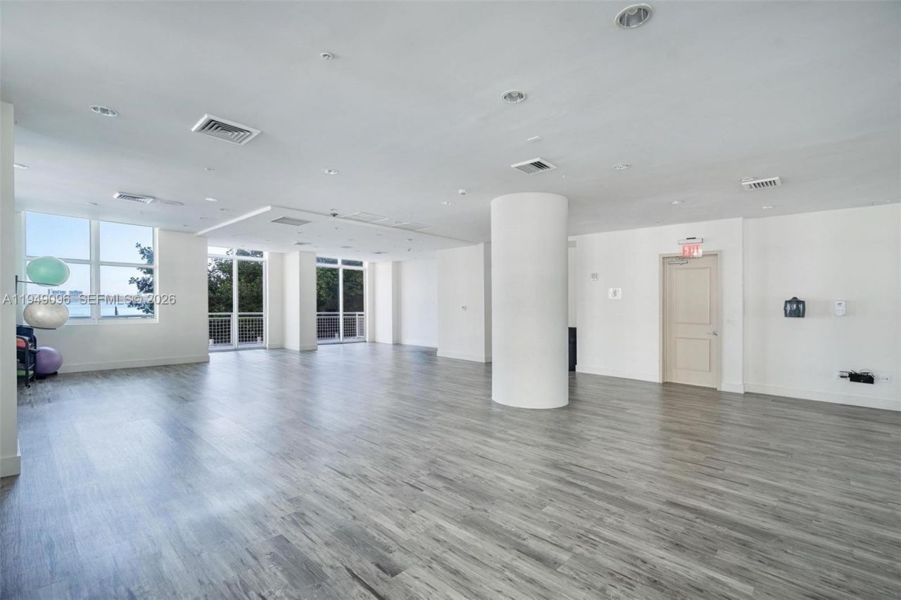 2000 N Bayshore Dr, Unit 1105, Miami, FL 33137 Photo