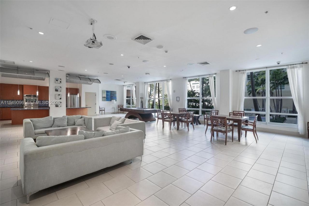 2000 N Bayshore Dr, Unit 1105, Miami, FL 33137 Photo