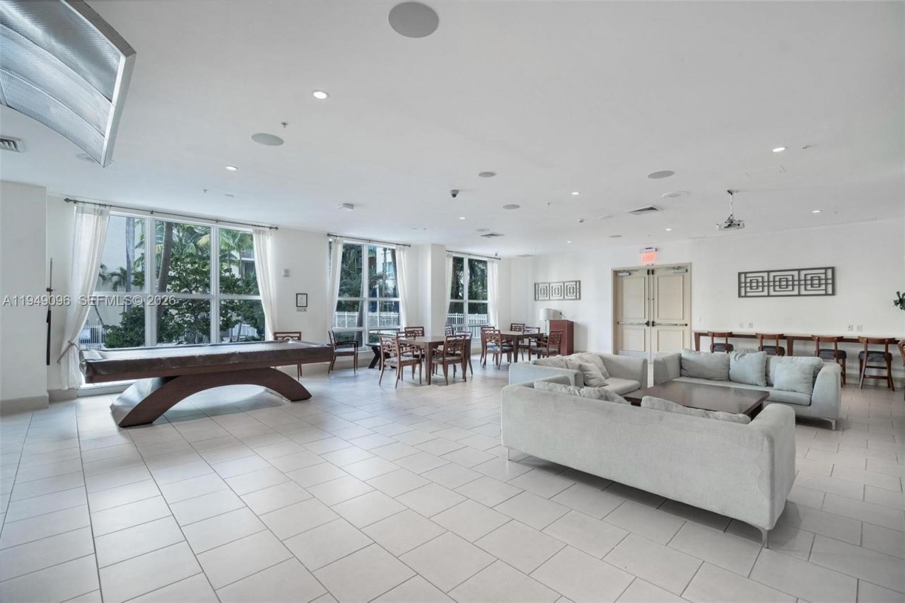 2000 N Bayshore Dr, Unit 1105, Miami, FL 33137 Photo