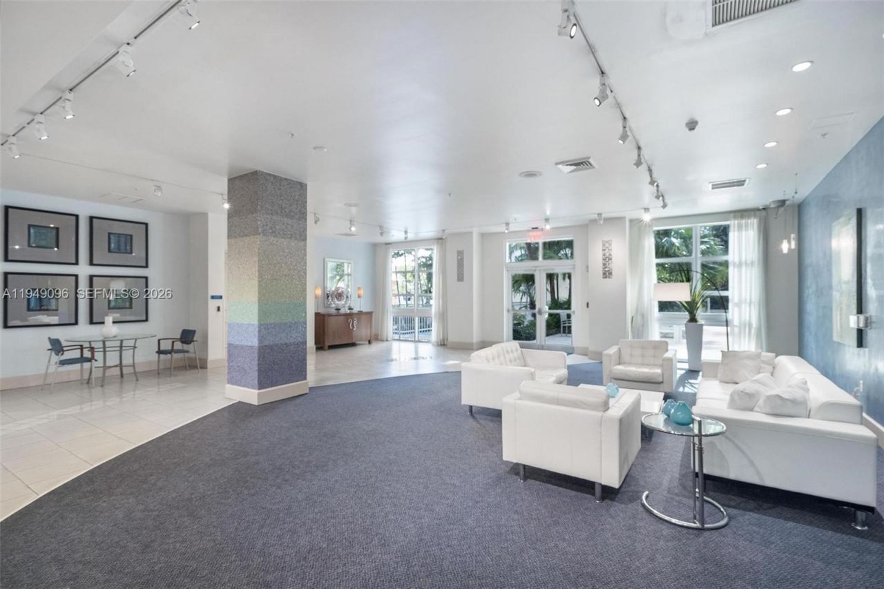 2000 N Bayshore Dr, Unit 1105, Miami, FL 33137 Photo