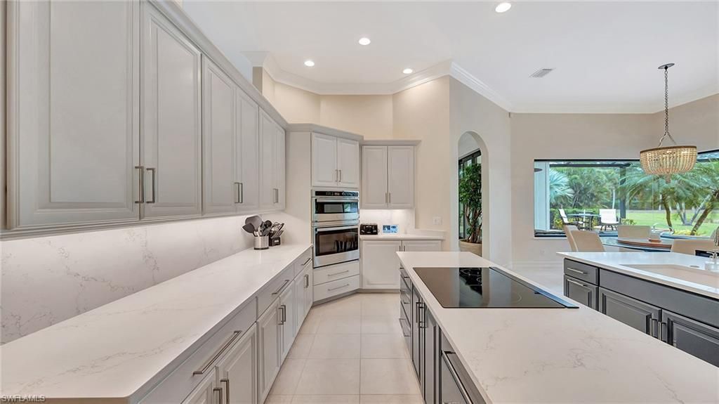 11238 Five Oaks Ln, Naples, FL 34120 Photo