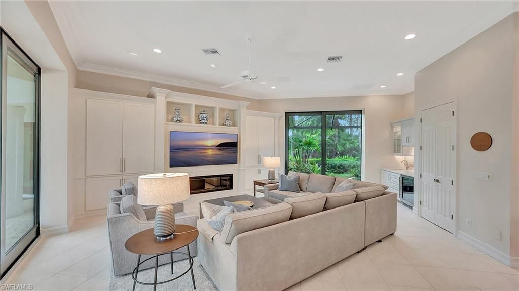 11238 Five Oaks Ln, Naples, FL 34120 Photo