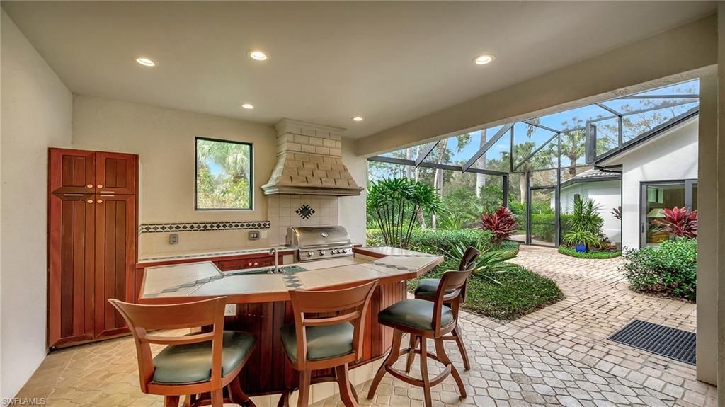 11238 Five Oaks Ln, Naples, FL 34120 Photo