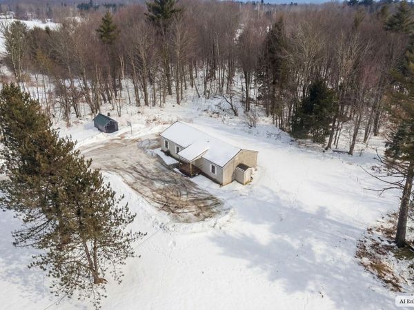 1266 W Ridge Road, Cornville, ME 04976