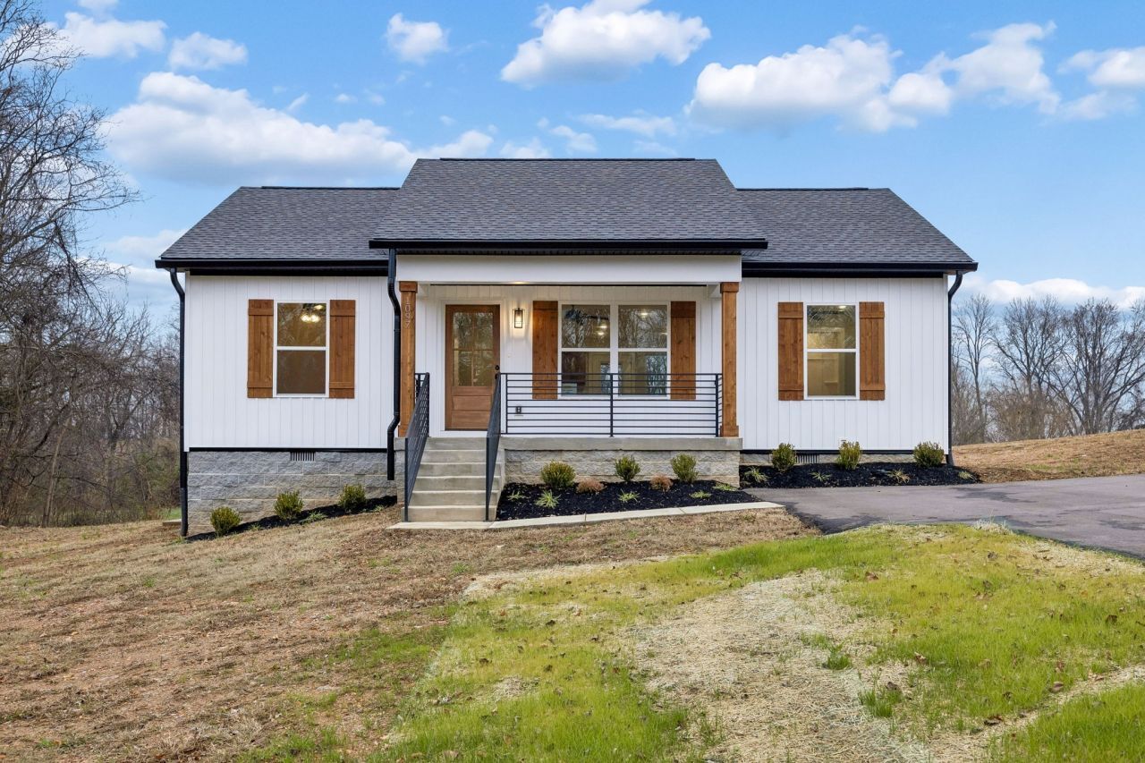 1097 Landing Lane Lot 7, Adams, TN 37010 Main Photo