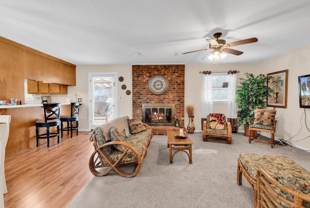 707 Anne St. Photo 5