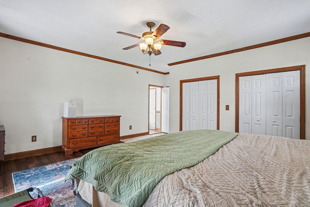 202 Highway 747 Photo 15