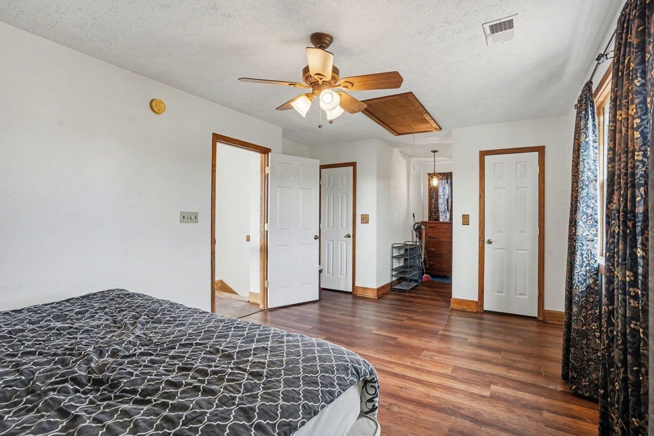 202 Highway 747 Photo 19