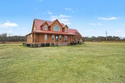 202 Highway 747 photo 4