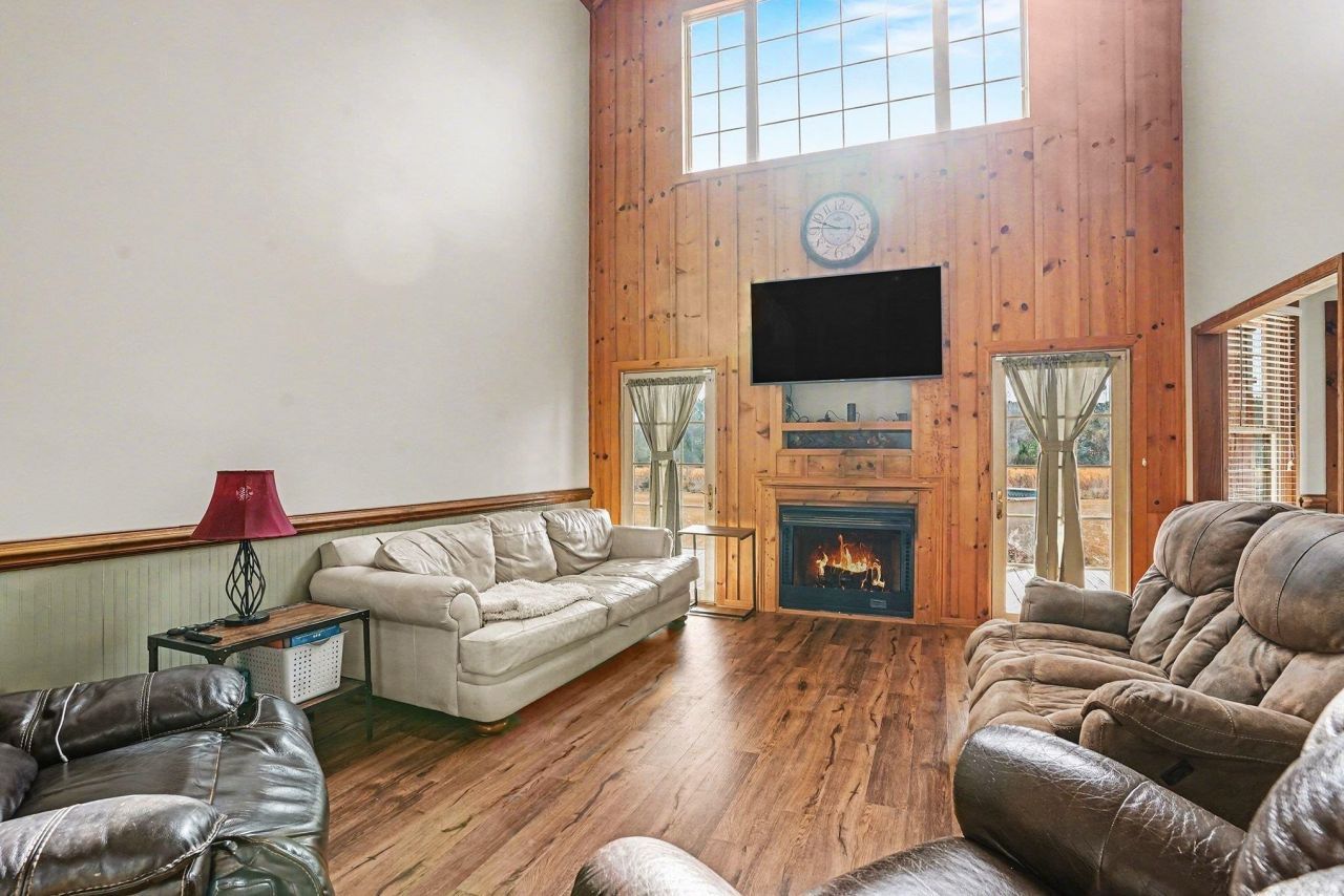 202 Highway 747 Photo 4