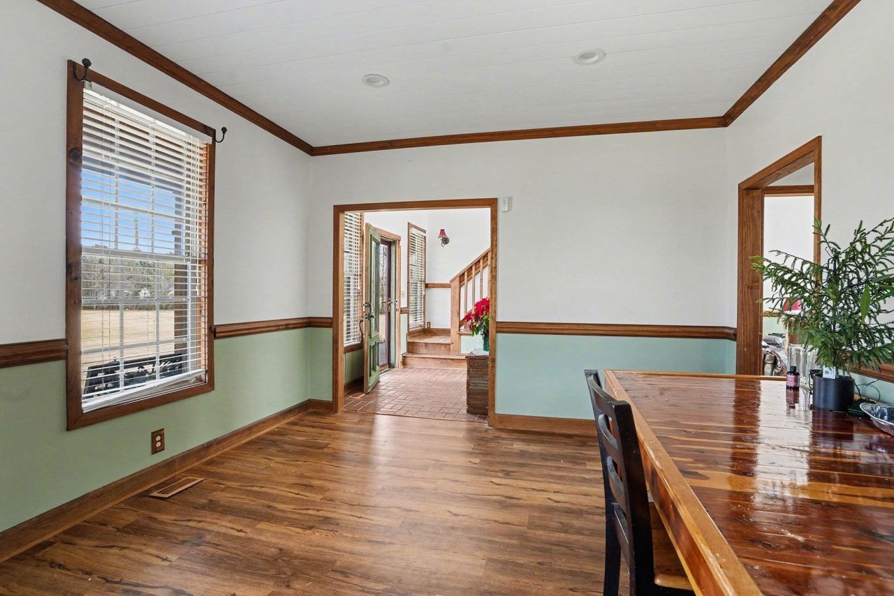 202 Highway 747 Photo 8