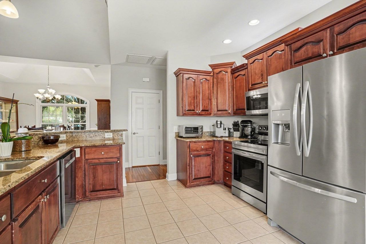 9127 Abingdon Dr. Photo 10