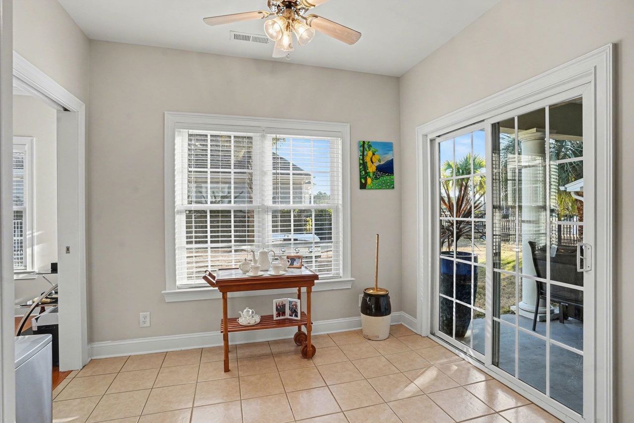 9127 Abingdon Dr. Photo 23