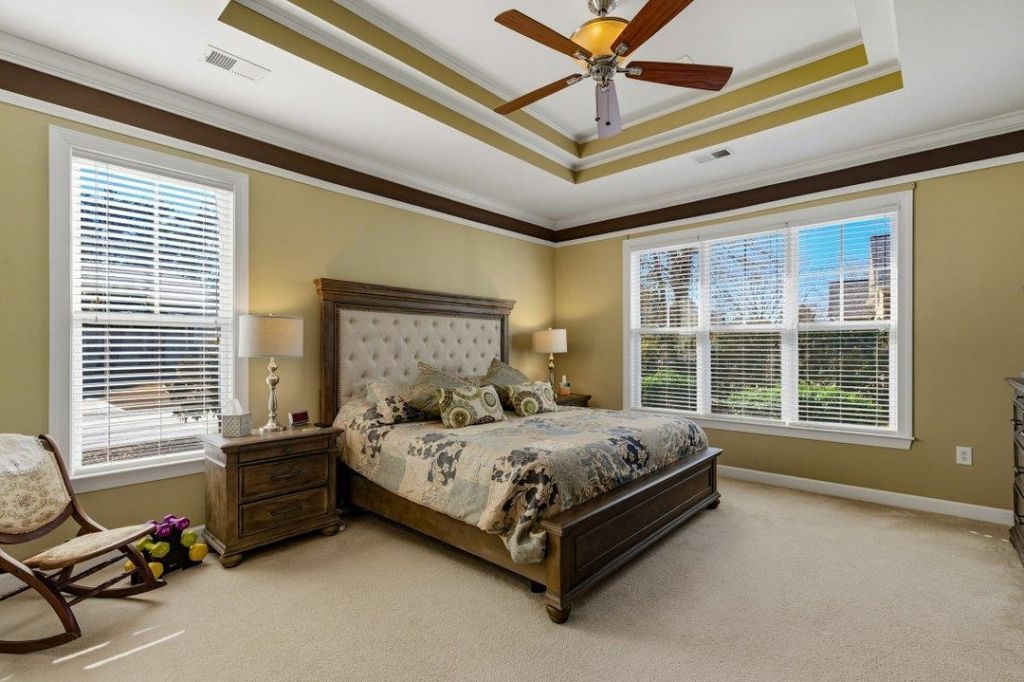 9 Alabaster Ct. Photo 16