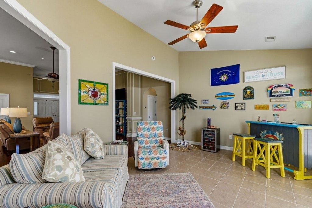 9 Alabaster Ct. Photo 7