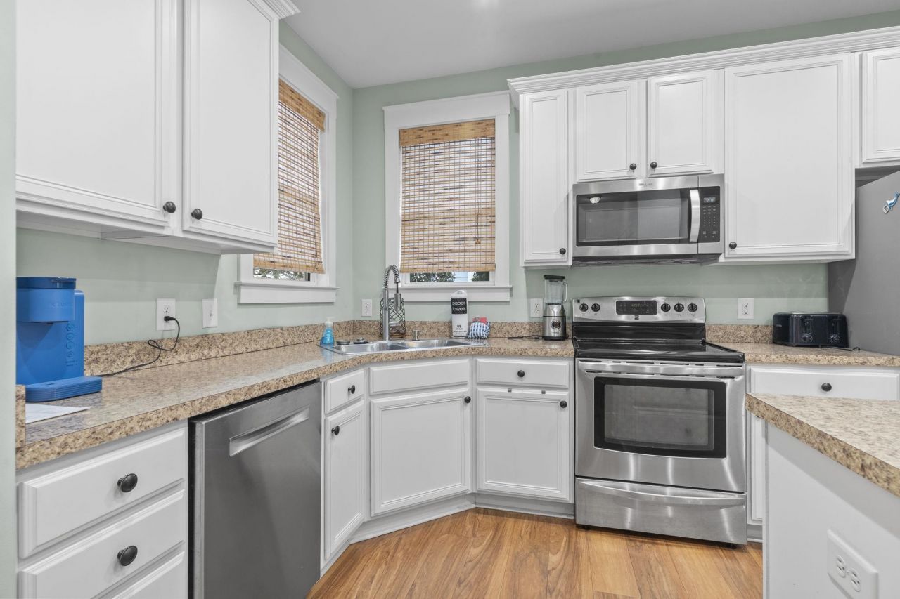 4918 Old Appleton Way Photo 15