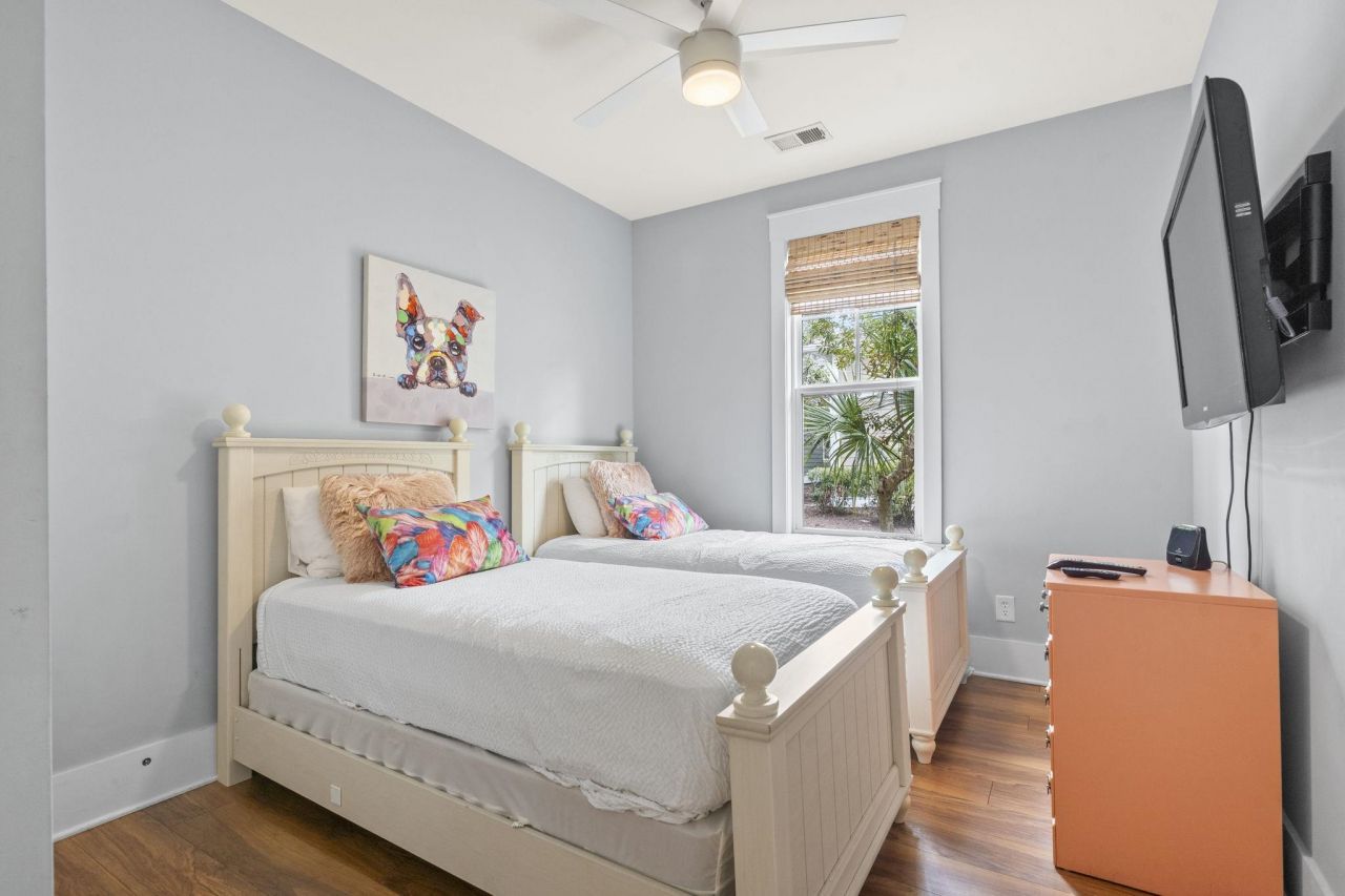 4918 Old Appleton Way Photo 24