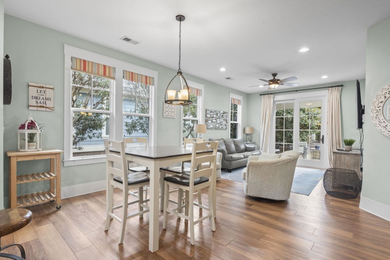 4918 Old Appleton Way Photo 9