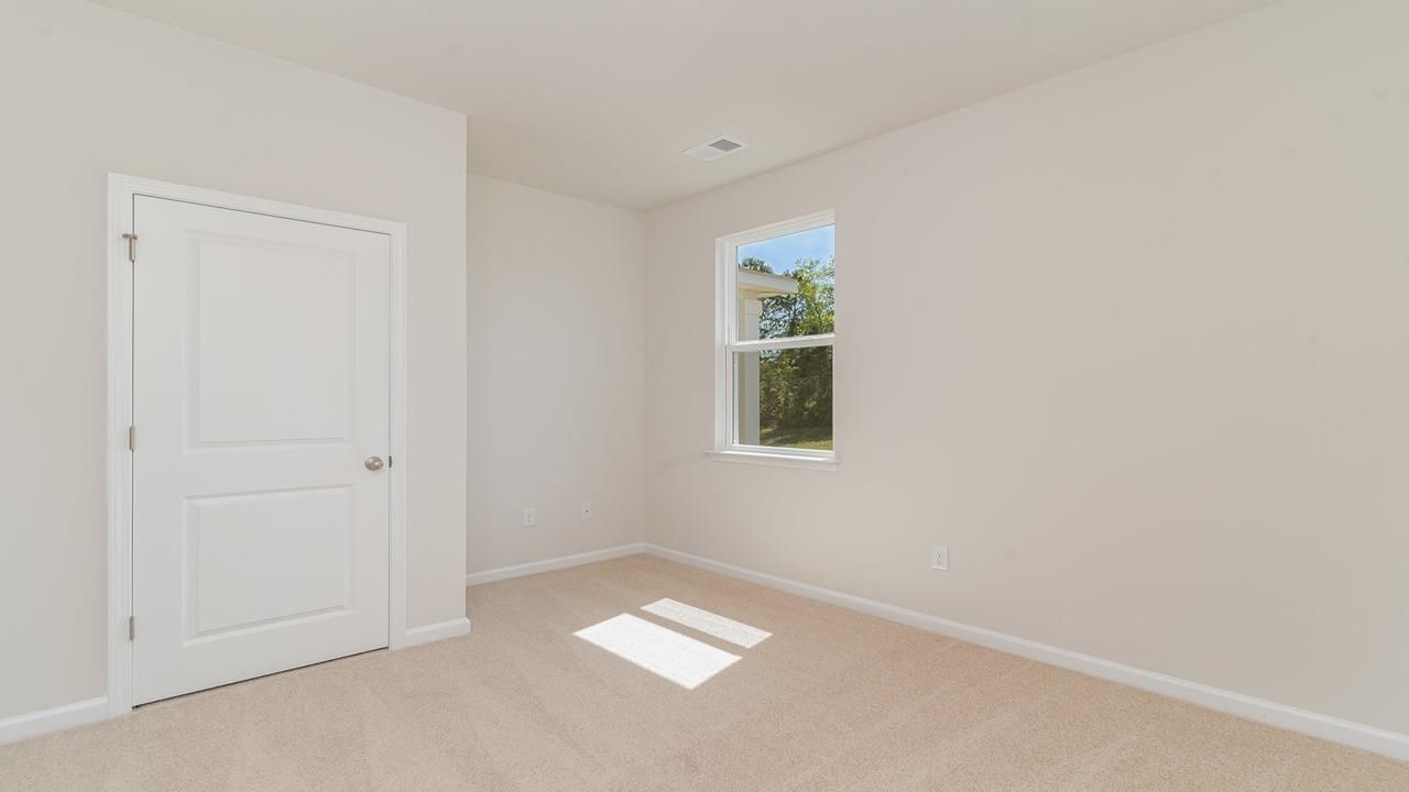 656 Grateful Dr. Photo 11