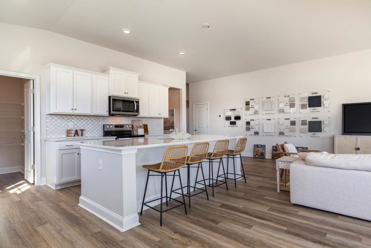 168 Bjorn Way Photo 14