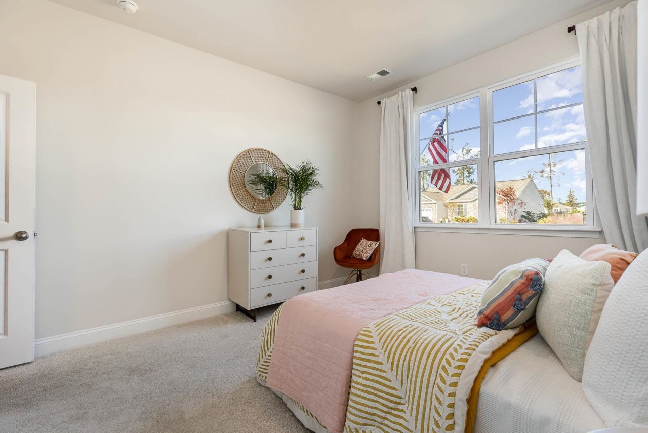 168 Bjorn Way Photo 32