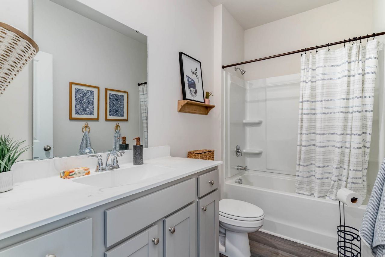 2866 Riverboat Way Photo 18